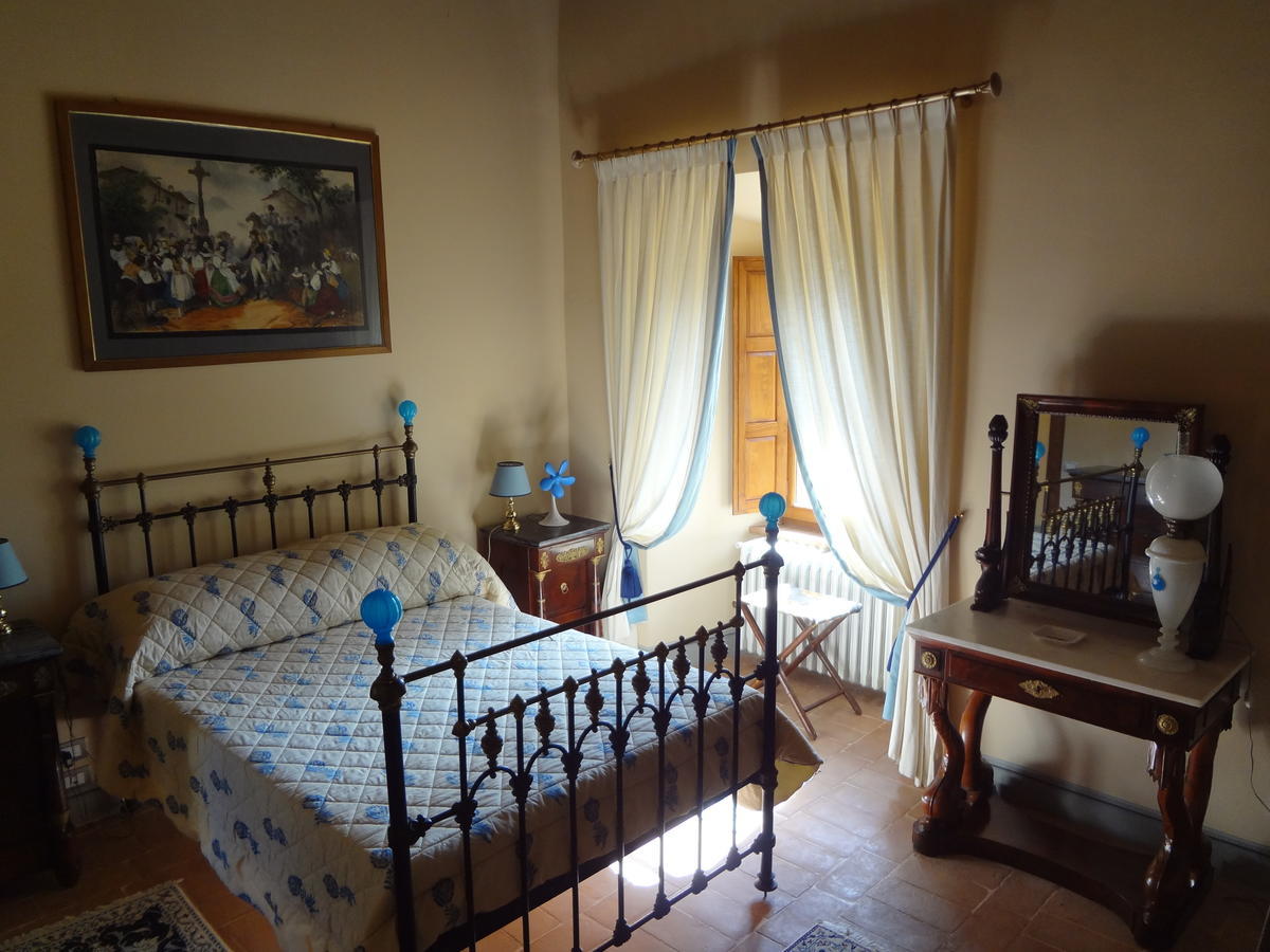 בית הארחה Carbonesca 	Castello Di Magrano מראה חיצוני תמונה