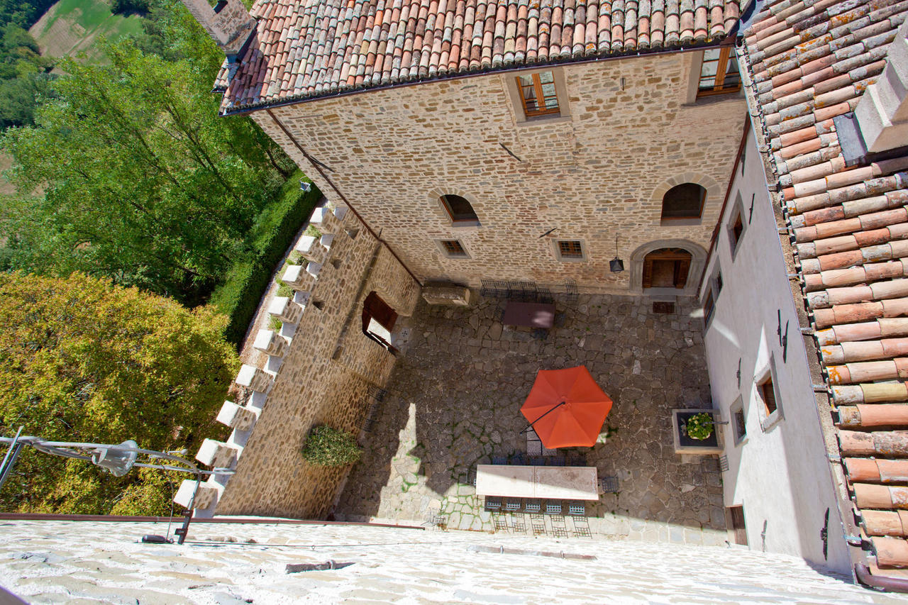 בית הארחה Carbonesca 	Castello Di Magrano מראה חיצוני תמונה